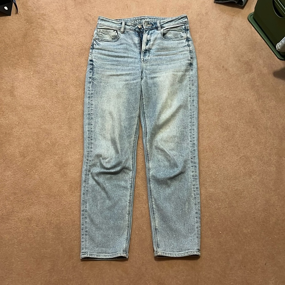 American Eagle Mom Jean